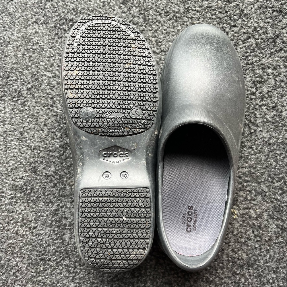 Crocs - Picture 2 of 2